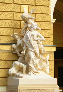 Фигура, олицетворяющая Комедию