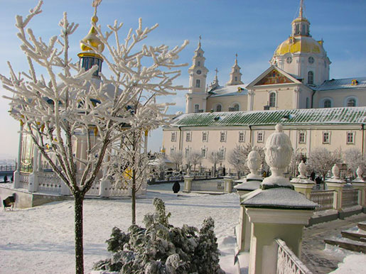 Почаевская лавра зимой