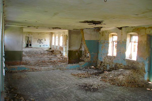 Замок Попова, развалины