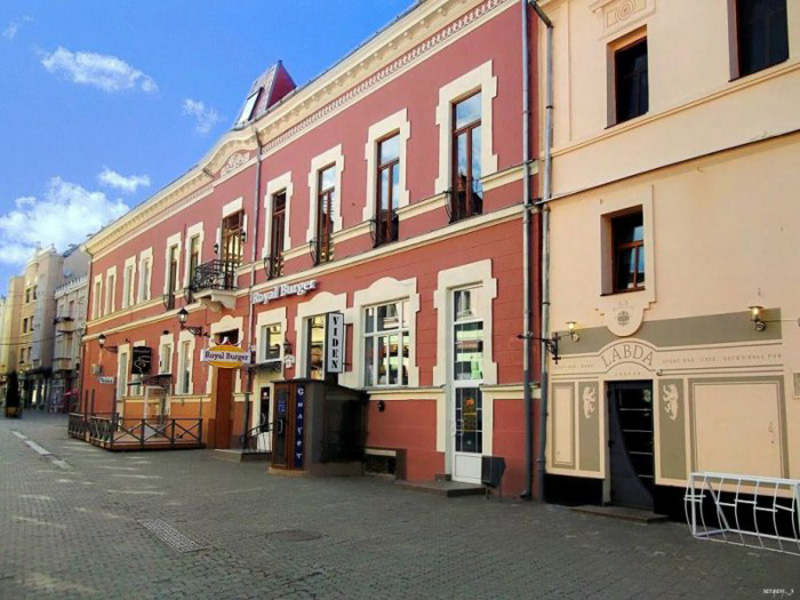 Вул. Корзо. Фото – kartagoroda.com.ua