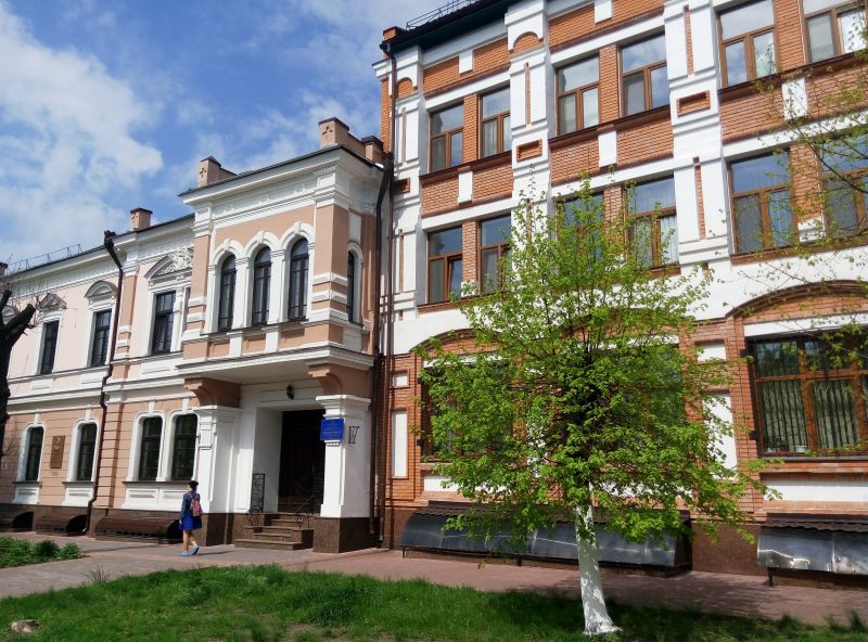Корпус Центрально-українського педагогічного університету ім. В. Винниченка