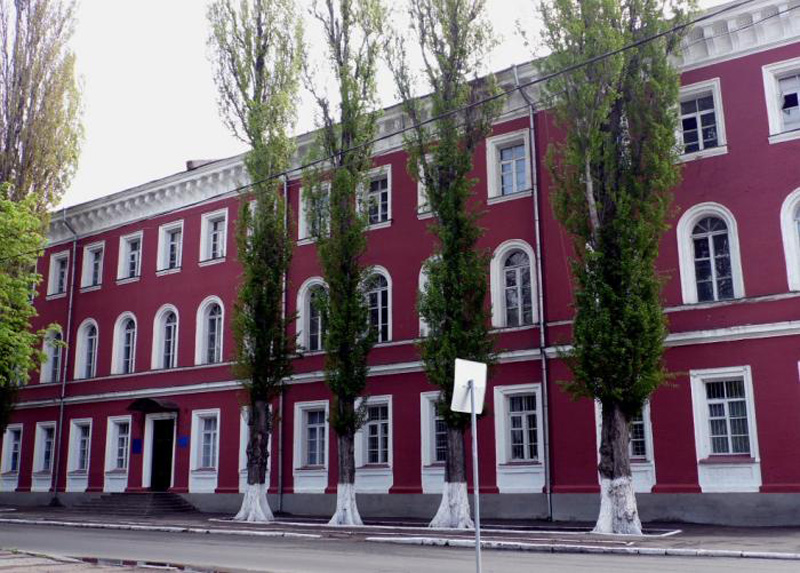 Палац, або так званий «Дворєц»