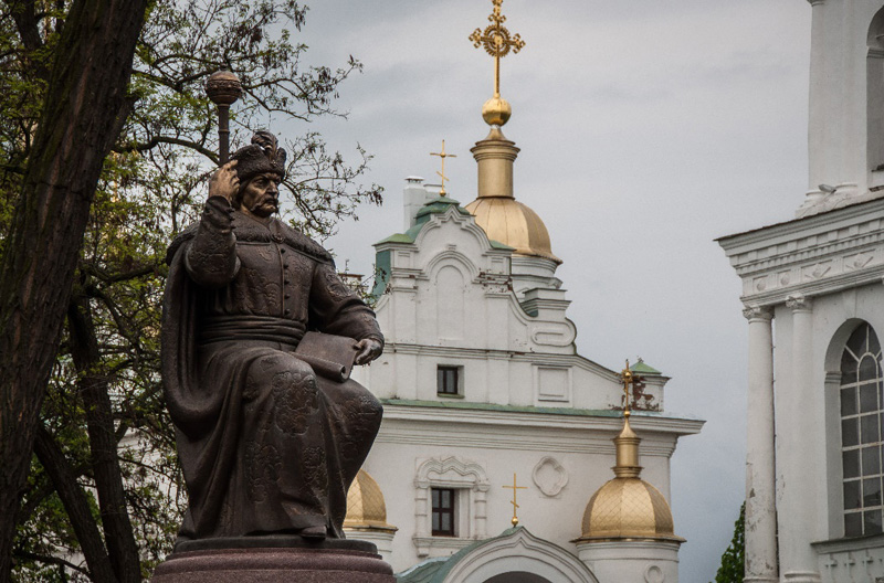 Пам’ятник Івану Мазепі