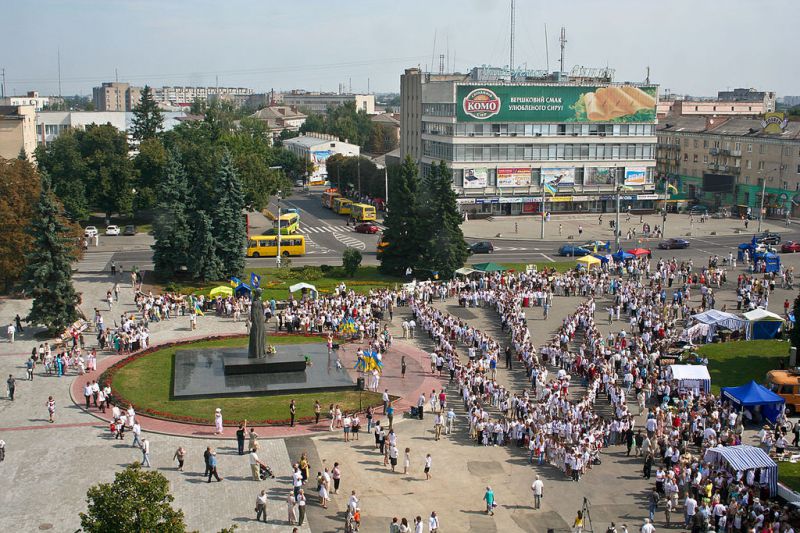 Театральний майдан. Луцьк