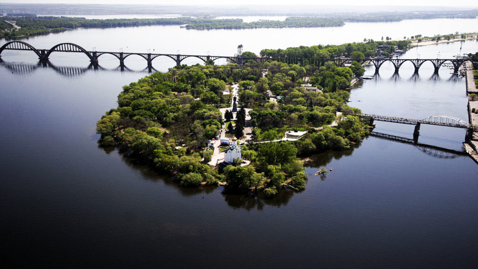 Монастирський острів